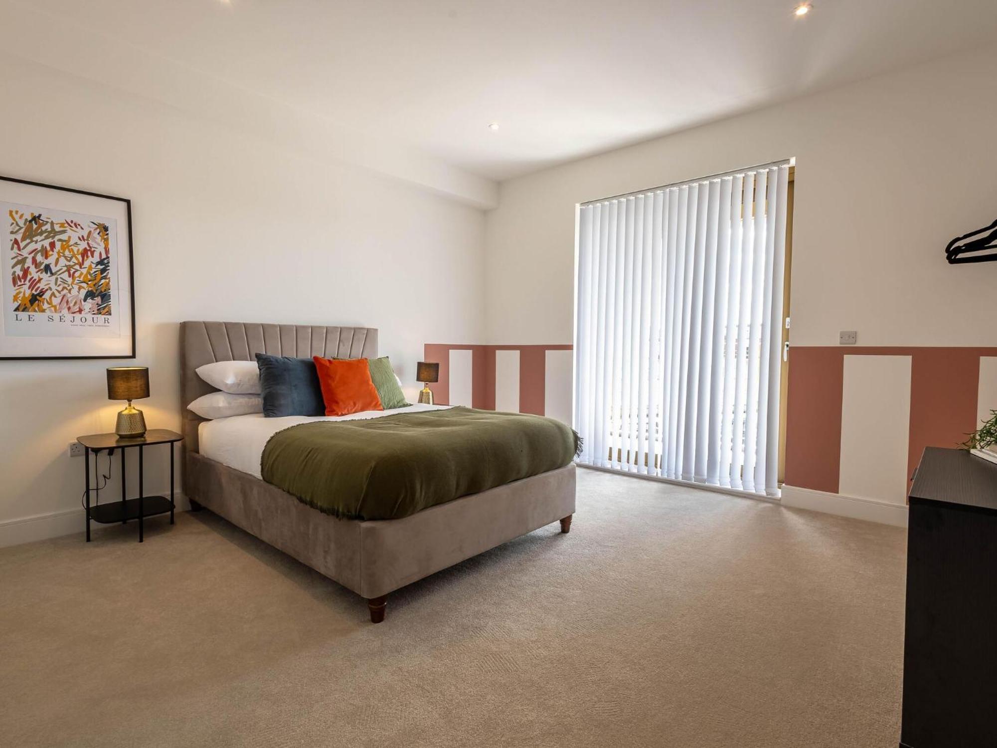 Modern Apartments With Balcony In Merton Near Wimbledon By Sojo Stay Mitcham Buitenkant foto