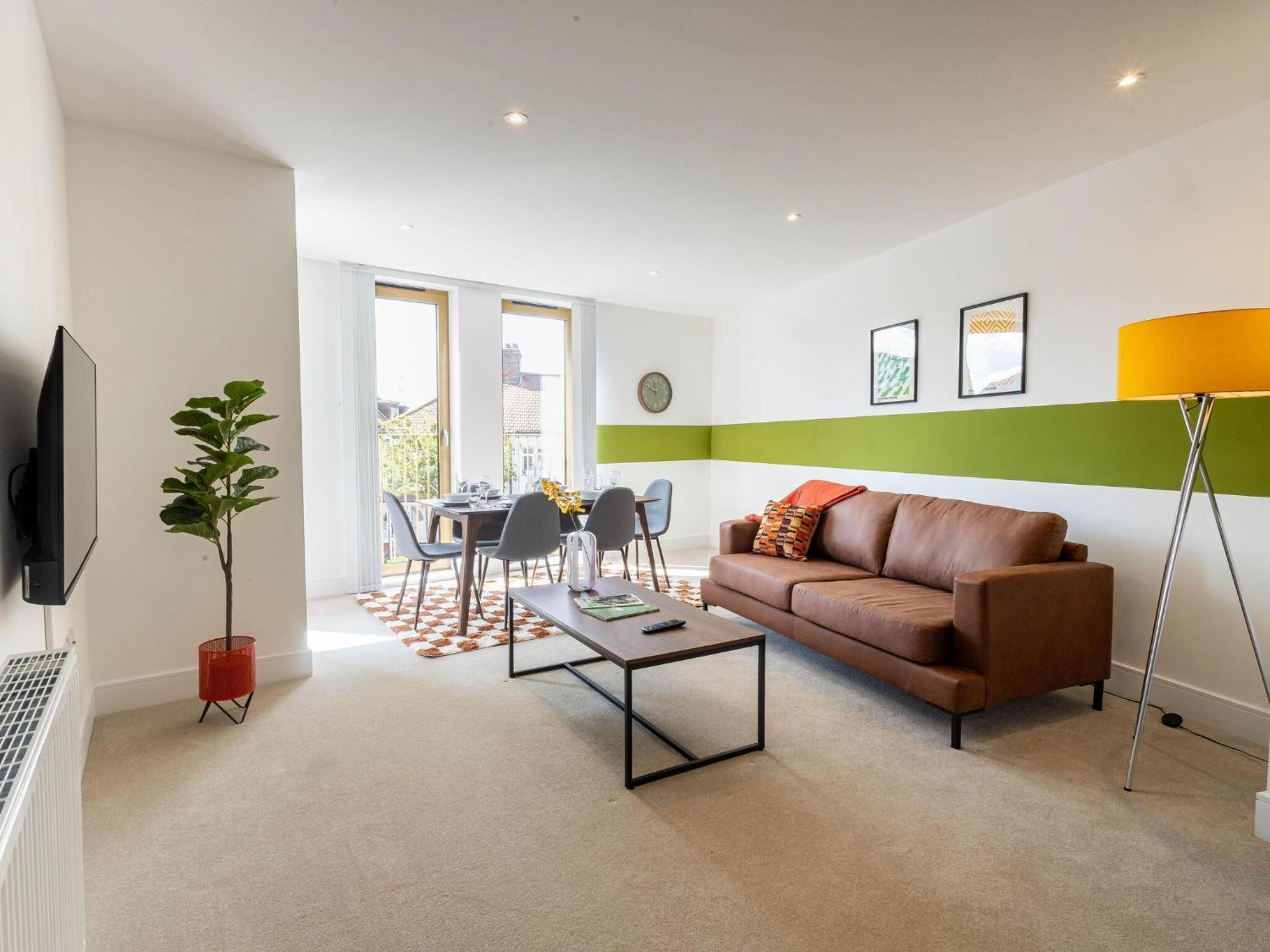 Modern Apartments With Balcony In Merton Near Wimbledon By Sojo Stay Mitcham Buitenkant foto